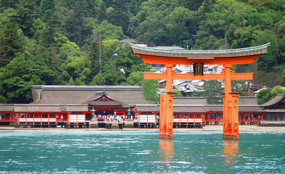 日本の絶景、美しすぎる神社の鳥居 嚴島神社の鳥居